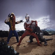 Seven v Metron & Dinosaur.png (367 KB) Alien Metron and Dinosaur vs. Ultraseven
