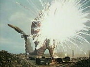 124148327331116202261 L5115.jpg (41 KB) Black End exploding