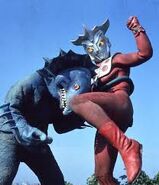 Alien Boze III.jpg (9 KB)