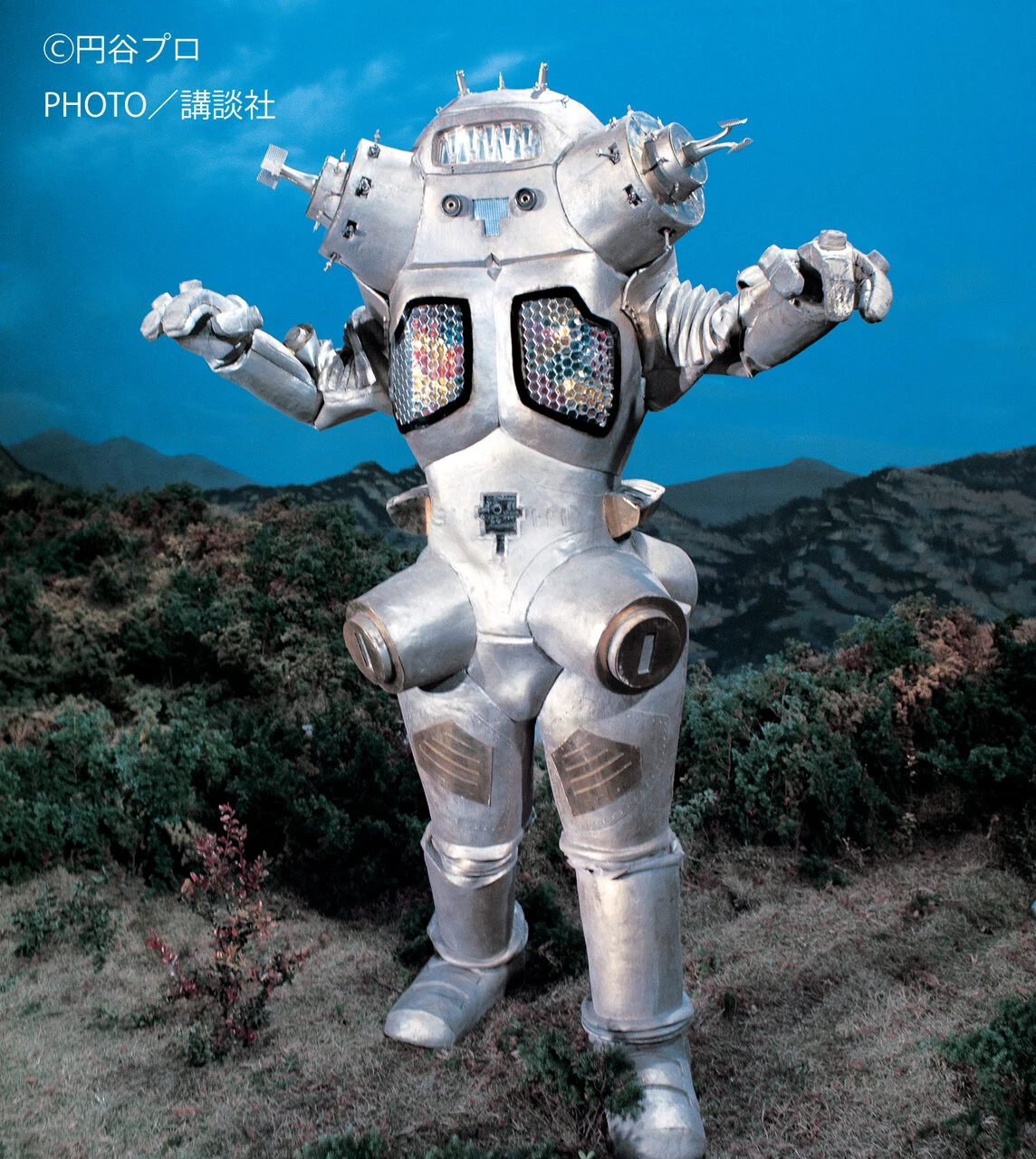 ULTRAMAN KING JOEトレーナー (relumeコラボ) ウルトラマン』コラボスウェットコレクションが「JOURNAL STANDARD