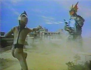 Mirrorman vs Giranda.jpg (10 KB) Mirrorman vs Giranda