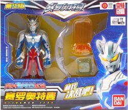 Bandai-China-UAF-DX-Ultraman-Zero-Deluxe-Edition-box