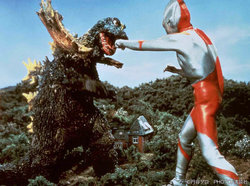 Jirahs vs Ultraman Cocreco