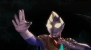 Ultraman Dyna bersiap untuk bertarung dengan Ultraman Belial