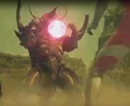 Bezelb menyerang Orb dengan Bola Energi-nya