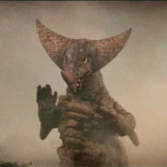 Super Gomora dalam Hanuman & 7 Ultraman