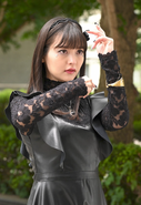 Sumire Uesaka as Carmeara's human form.