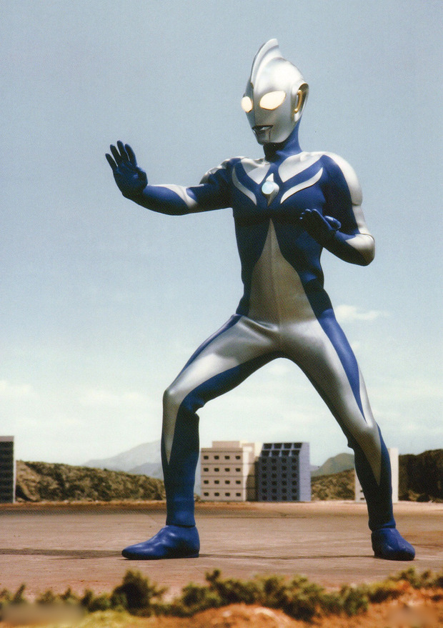 ultraman cosmos luna mode