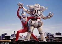 Max vs. King Joe