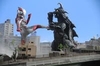 Ultraman X vs Gomess (S)