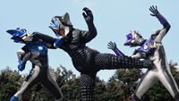 Rosso & Blu vs. Alien Mefilas