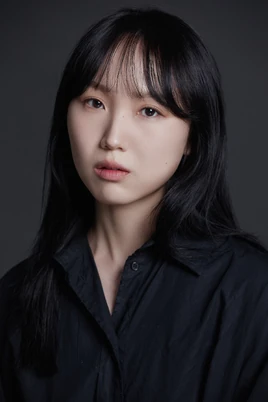 Dahyeon Hwang