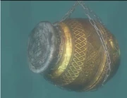  El Vaso de bronce que se levanta del agua