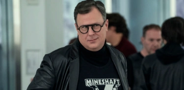 Stanley James (128 KB) Stanley James