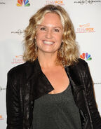 Sherry Stringfield (5)