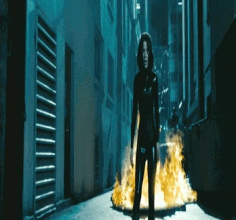 Sélène échappe aux flammes