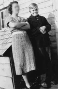 Jack and Nellie Hill.jpg (586 KB) Photograph of Hill with his mother, Nellie, in 1935.