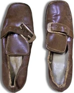 ADshoes.jpg (38 KB) Retouched shoes