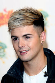 Jaymi Hensley Slime Dunk Tom Daley Nickelodeon 4dFGArUNFJEl