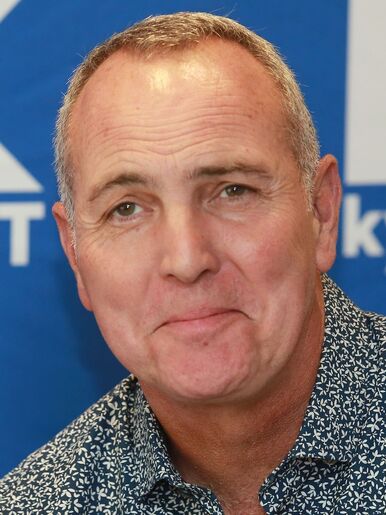 Arnold Vosloo