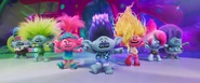 Trolls Family.jpg (377 KB)
