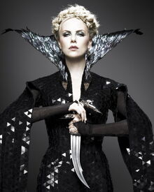 Charlize Theron as Queen Ravenna.jpg