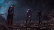 Homem de Ferro com Thor e Capitão América