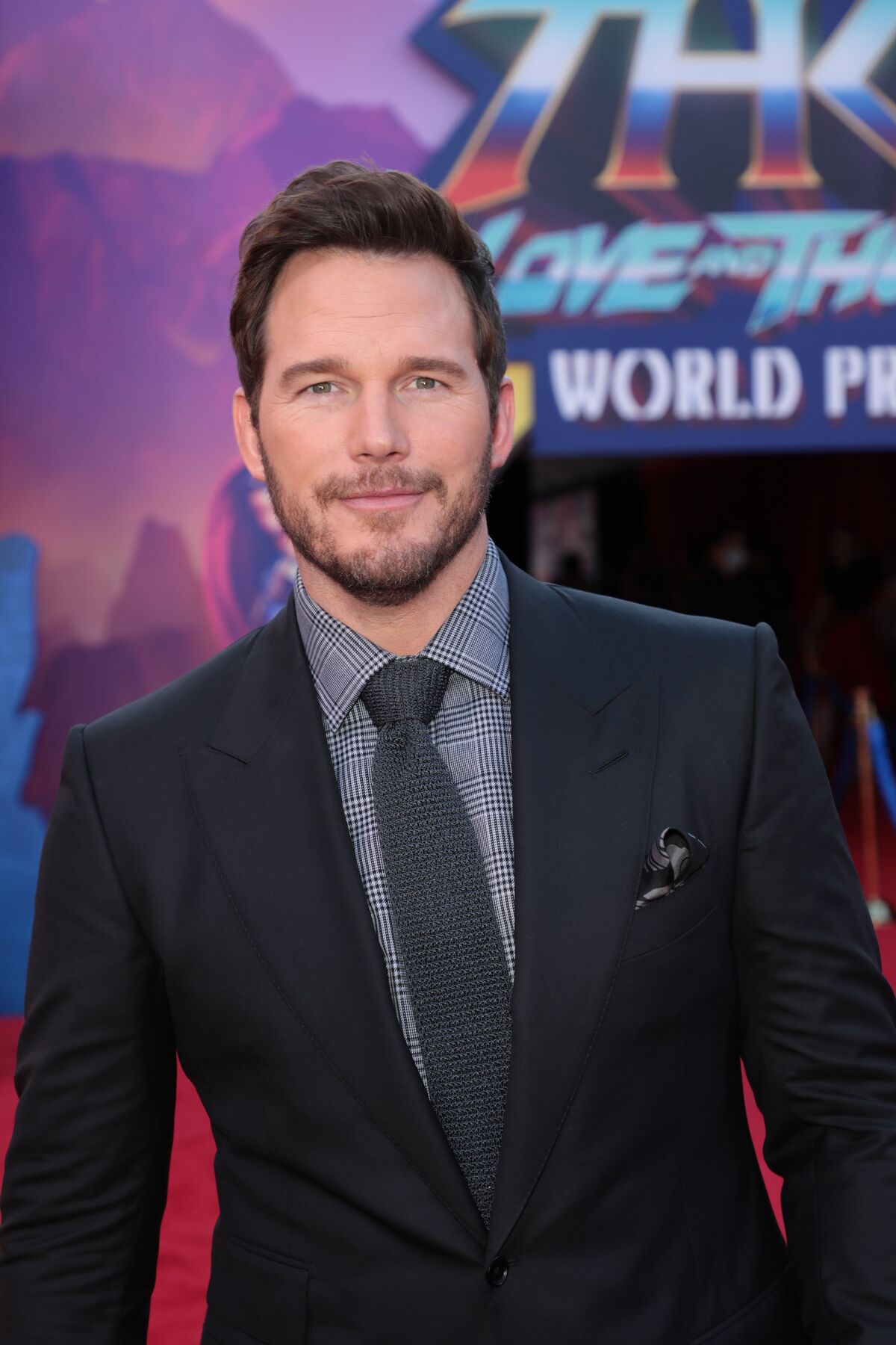 Chris Pratt, astro da Marvel, rebate críticas por dublagem em