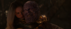 Capitã Marvel restringindo 
