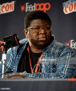 184415982.jpg (192 kB) Ian en la Comic Con 2013