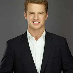 Adam Cromwell (20 KB) Adam Cromwell