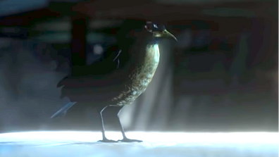 Der Vogel erscheint bei der Schneeballschlacht