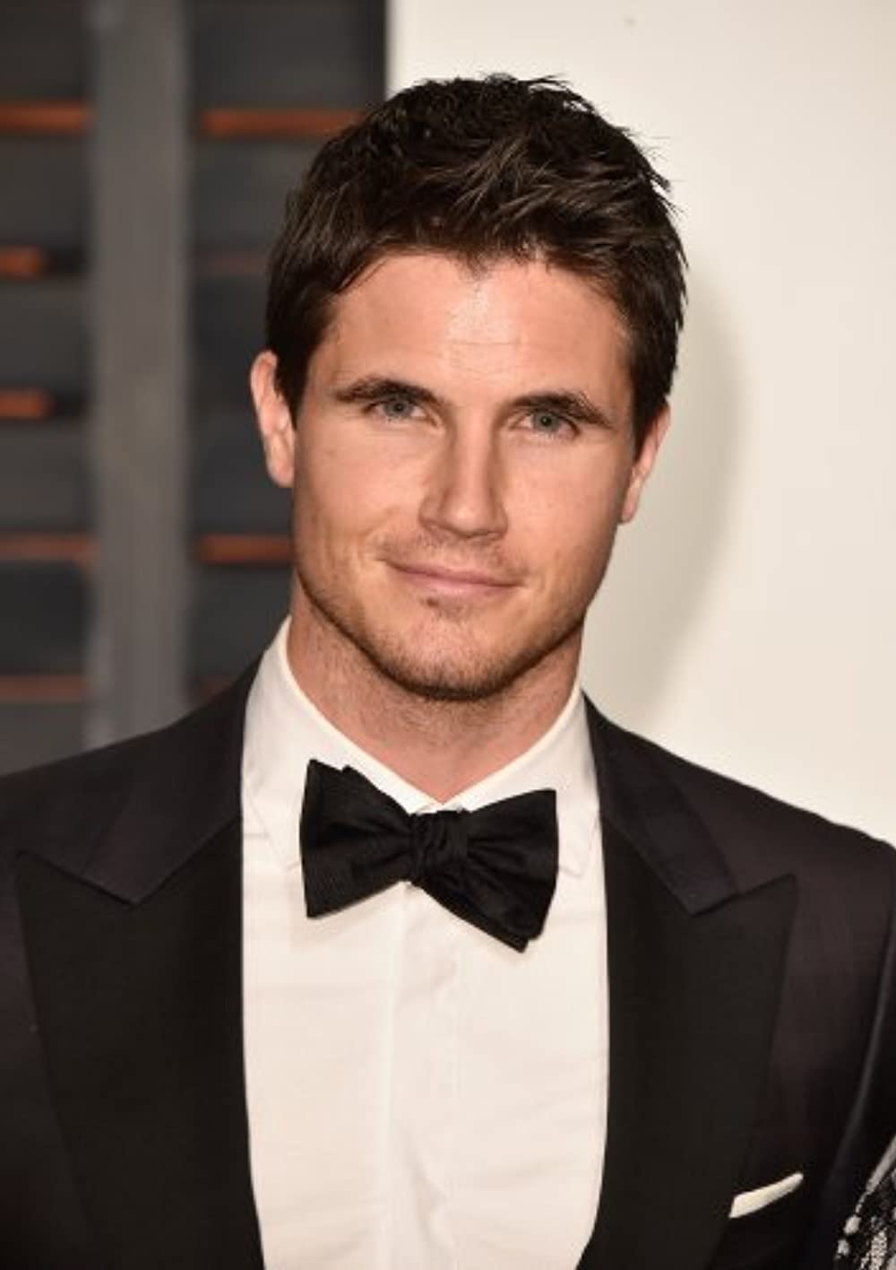 Robbie Amell, Upload Wiki