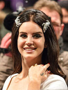 Lana Del Ray at the Echo music award 2013