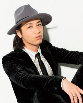 カツカワミナミ File:Mitsukuni defying the skeleton spectre invoked by