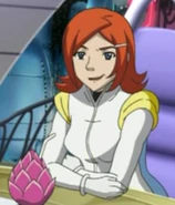 Laureline smiling