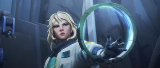 Deadlock inspecting her ult