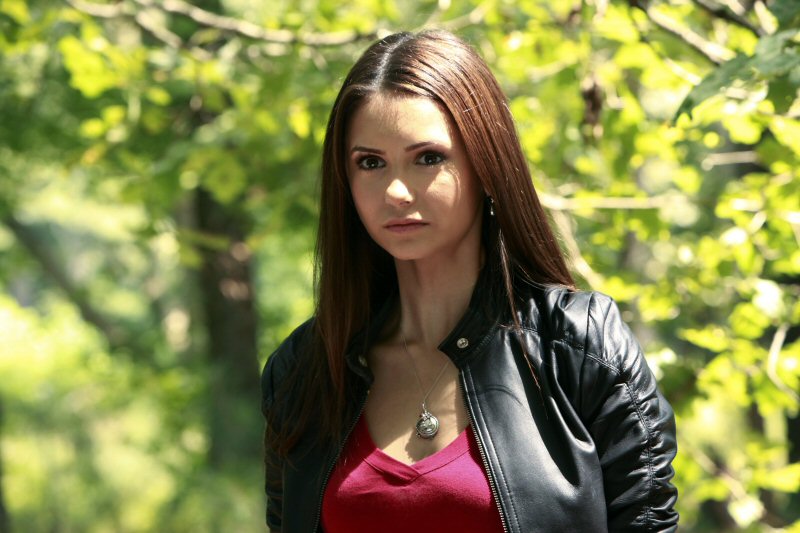 Elena Gilbert, Wiki Vampire Diaries
