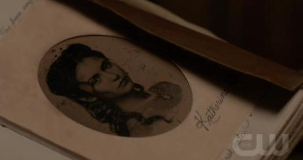 Diário de um vampiro  Diário de um vampiro engraçado, Katherine pierce,  Vampiro