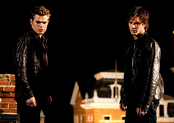 Stefan e Damon 12