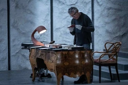 IWTV-SE1-E04-Promo-The-Ruthless-Pursuit-of-Blood-with-All-a-Childs-Demanding-01-Daniel