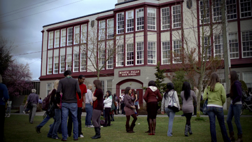 Beacon Hills High School  The Vampire Diaries PT/BR Amino