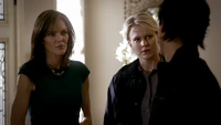 TVD217-109-Carol-Elizabeth~Damon.png (1.61 MB)