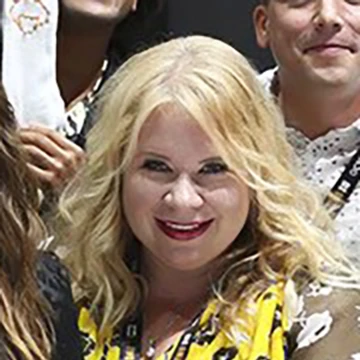 Julie Plec The Vampire Diaries Wiki Fandom 100% kostenlos online 3000+ serien. julie plec the vampire diaries wiki