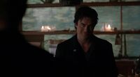 712-037-Damon