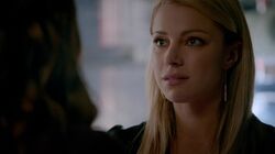 TVD 7x09 Cold As Ice - Caroline and Alaric