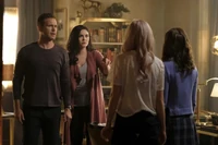 1x06 Mombie Dearest-Alaric-Josette~Lizzie~Josie.jpg (97 KB)