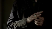 TVD318-013~Alaric-Gilbert Ring.png (1.21 MB)