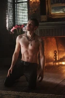 4x18 American Gothic-Klaus-02.jpg (37 KB)