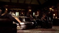 TVD217-045~Damon-Elena-Stefan.png (2.33 MB)